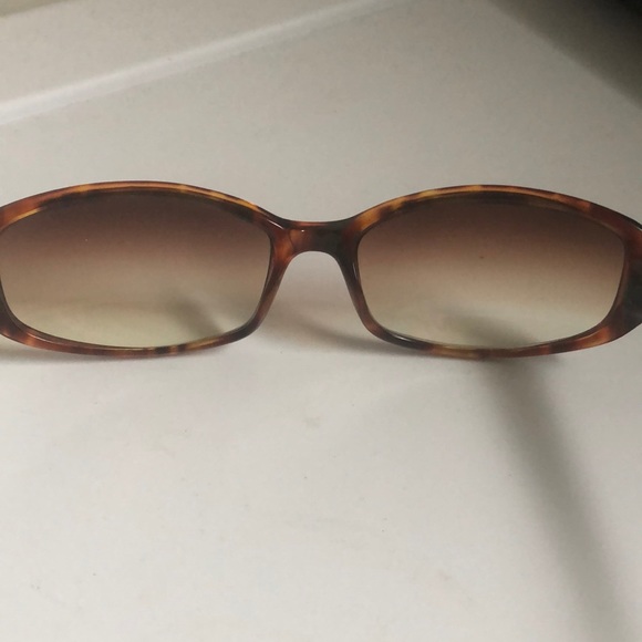 Anne Klein Sunglasses - Picture 4 of 6
